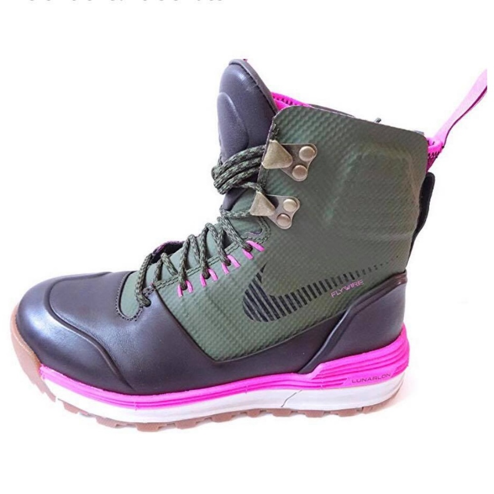 Nike women's ACG lunar terra ARKTOS_ NEW_SIZE 9